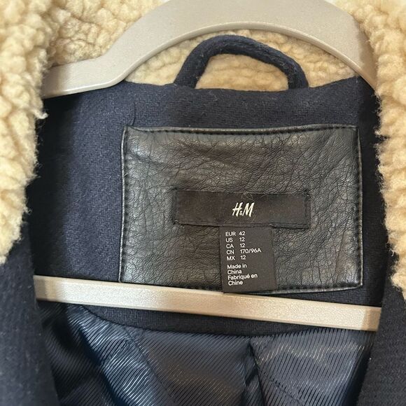H&M Faux Leather Sleeve Faux Shearling Collar Coat - Picture 10 of 10